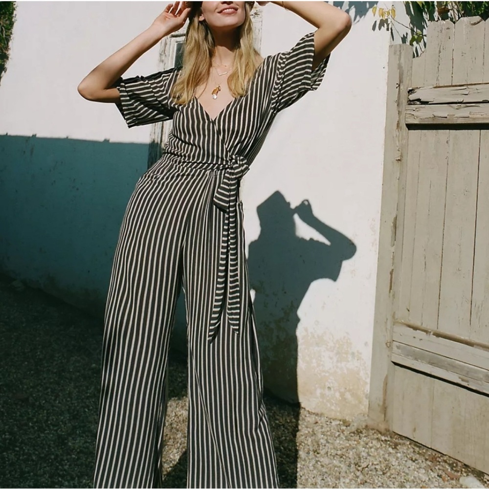 BEACHGOLD Navy and Cream Striped Top
